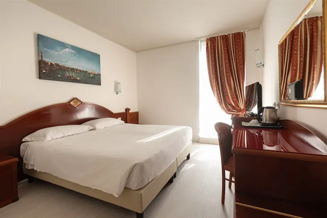 غرفة مفردة بسرير مزدوج، NOVENTA HOTEL 2/8