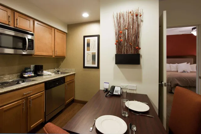 Studio, King Bed, Homewood Suites by Hilton St. Louis - Galleria 3/5