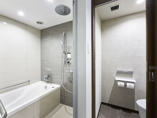 Junior Suite, 1 Single and 2 Double Beds, Daiwa Roynet Hotel Osaka Kitahama 1/2