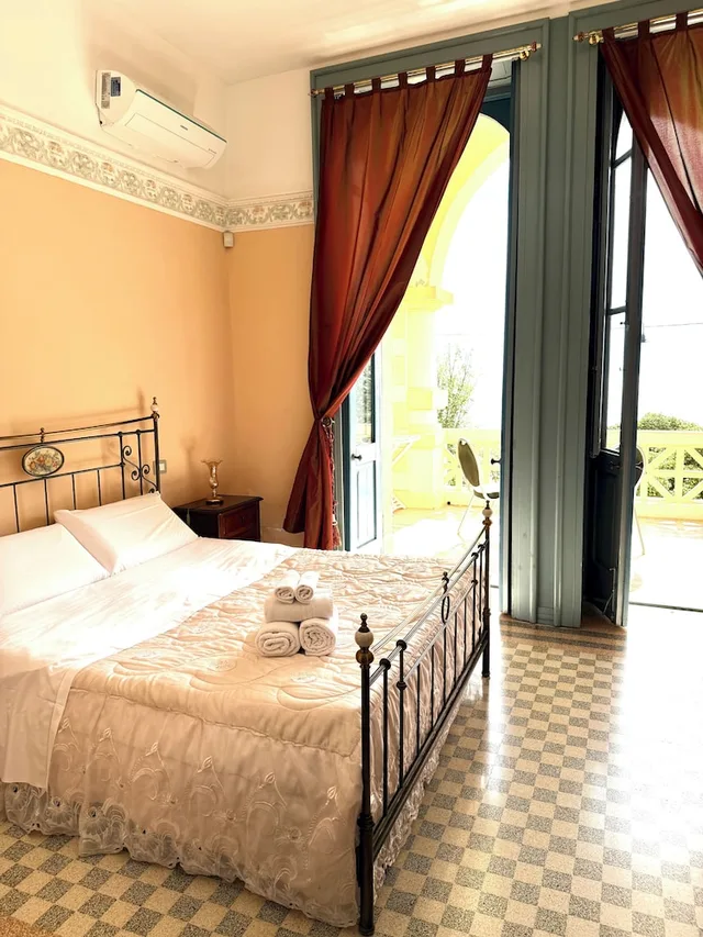 Superior, Queen Bed, Sea View, Residence Villa Raffaella 1/8