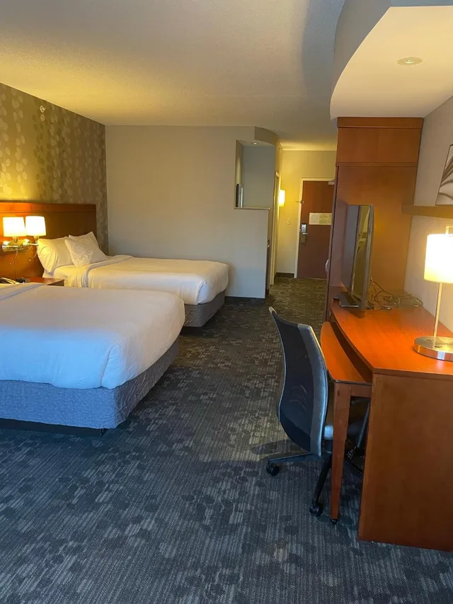 غرفة كبيرة بسريرين كوين، Courtyard By Marriott Gettysburg 3/6