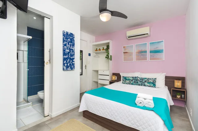 غرفة قياسية ثلاثية بسرير مزدوج مع أريكة، Bamboo Rio Hostel 1/6