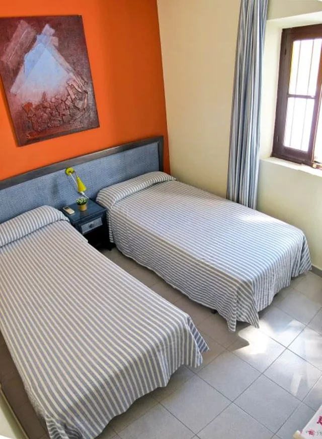 بنتهاوس بسريرين منفصلين بشرفة مع أريكة، Apartamentos Larga 70 4/10