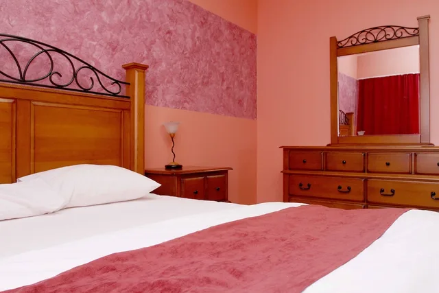 Apartment, 1 King and 1 Single Beds, Bm International Hotel 1/2