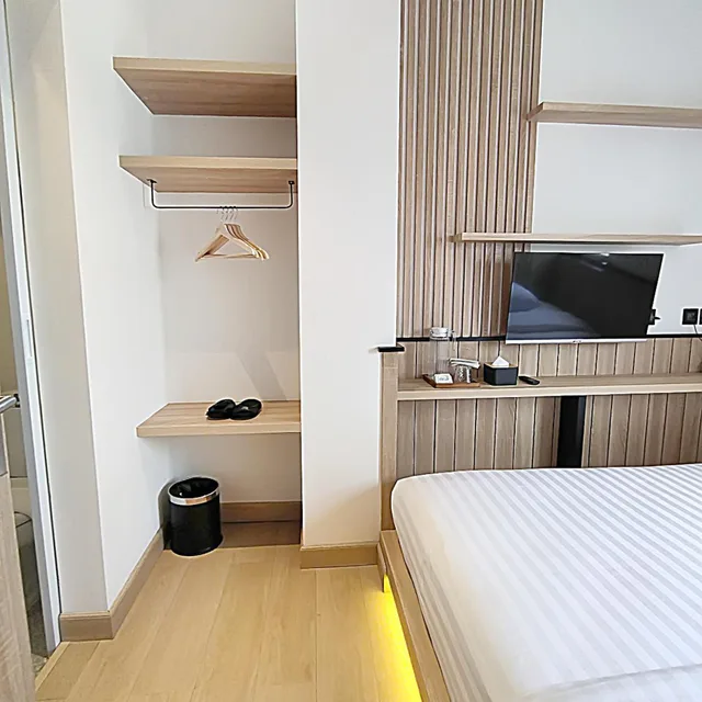 غرفة ديلوكس بسرير كينج، Mimaru Hotel Jakarta Mangga Besar 2/4