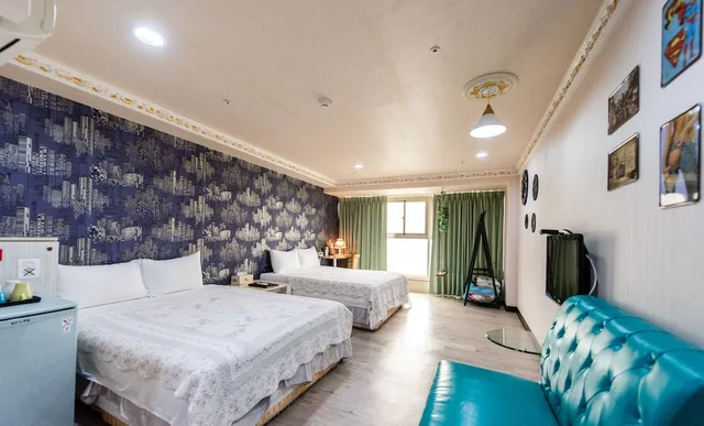 غرفة بسرير مزدوج بإطلالة على المدينة بحوض استحمام، Gwawa Hotel 4/10