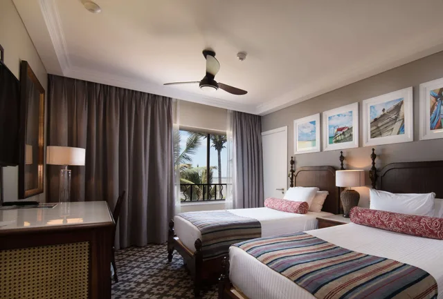 Standard, 2 Double Beds, Southern Sun Maputo 2/5