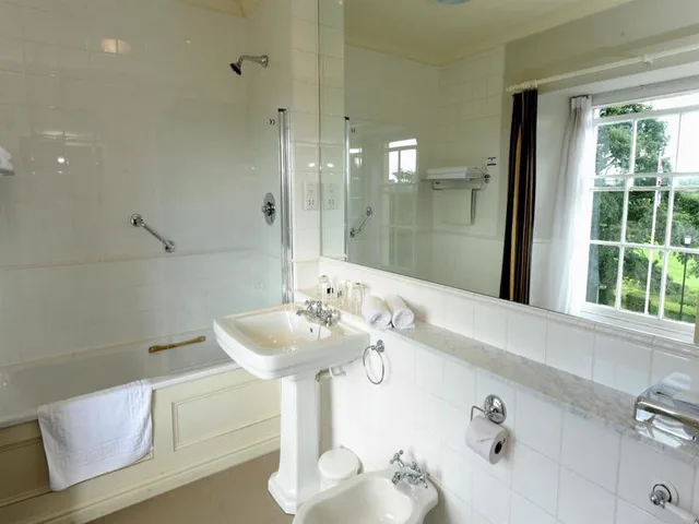 غرفة سوبيريور بسرير مزدوج، Best Western Lamphey Court Hotel 2/2