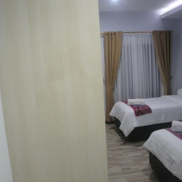 غرفة ديلوكس بسرير مزدوج أو سريرين منفصلين بإطلالة على البحر، Matahari Hotel 5/10