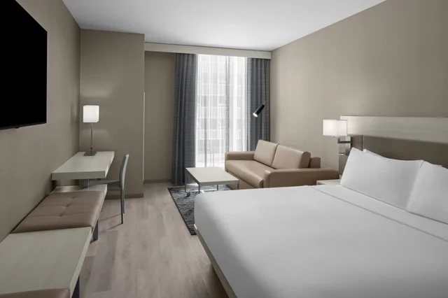 غرفة، AC Hotel St. Louis Clayton 1/1