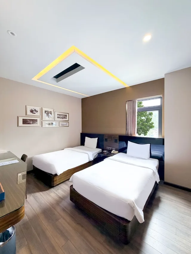 غرفة ديلوكس بسريرين منفصلين، QUEEN ANN HOTEL 2/10