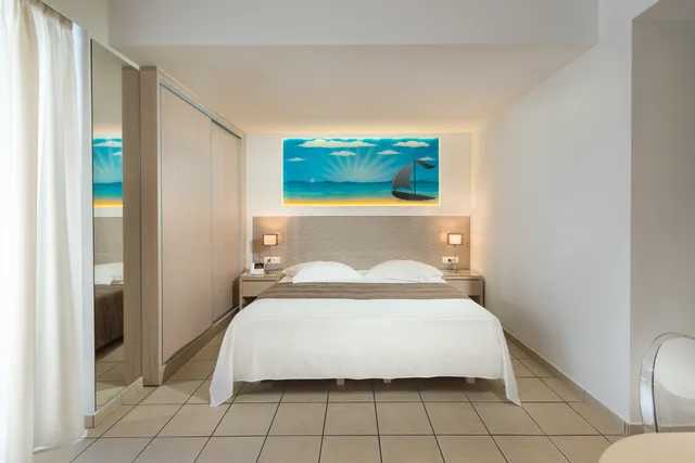 Deluxe, Studio, Alexandra Hotel 1/3