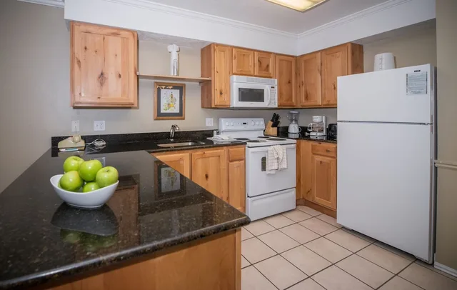 2 Bedrooms, Apartment, Murphy Bed, 2 Queen Beds، Lift Lodge Resort 4/4