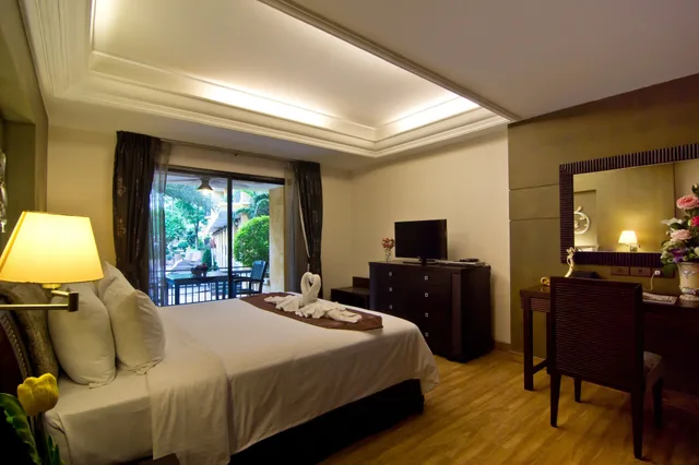 Deluxe Pool Access، Lk Mantra Pura Resort 4/5
