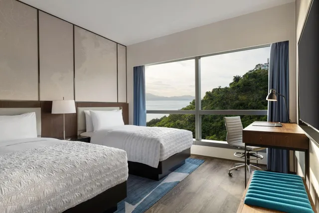 Room, Twin Beds, Side Ocean View، Le Meridien Cyberport Hotel 1/7