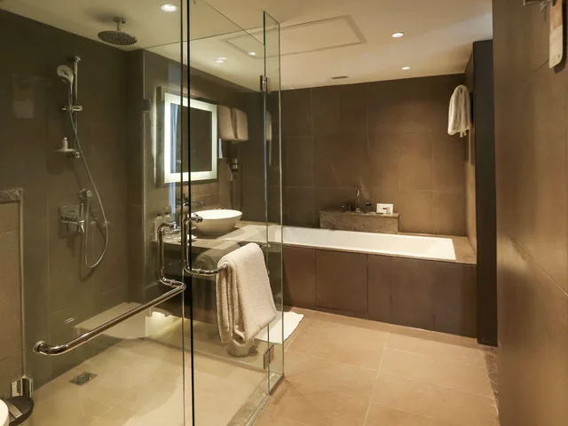 Superior, Suite, Laundry, Lounge Access، Novotel New Delhi Aerocity 6/6