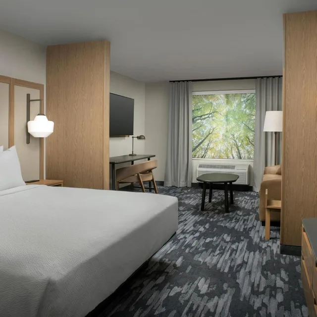 جناح بسرير كينج مع أريكة بحوض استحمام لذوي الإعاقة، Fairfield Inn & Suites by Marriott Boise West 1/1