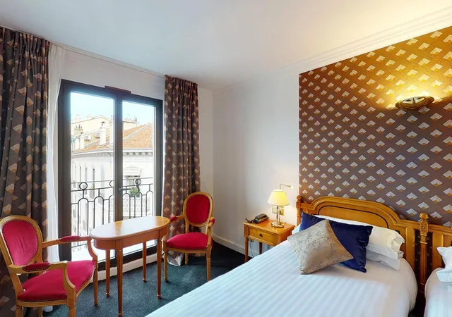 غرفة سوبيريور بسريرين منفصلين بإطلالة على المدينة، Sun Riviera Hotel 4/6