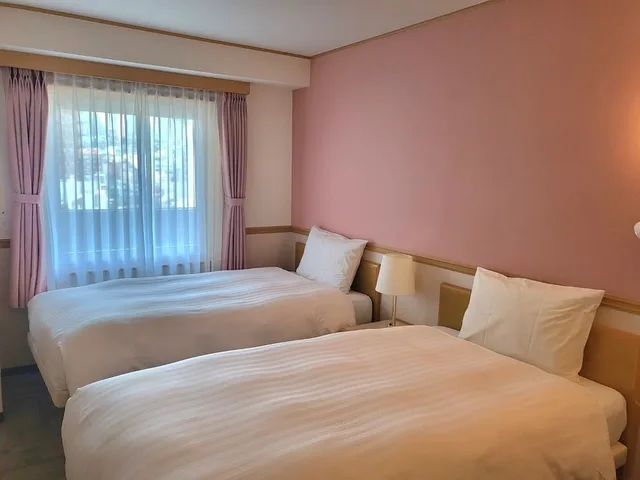 غرفة بسريرين منفصلين، Toyoko Inn Busan Jungang Station 1/2