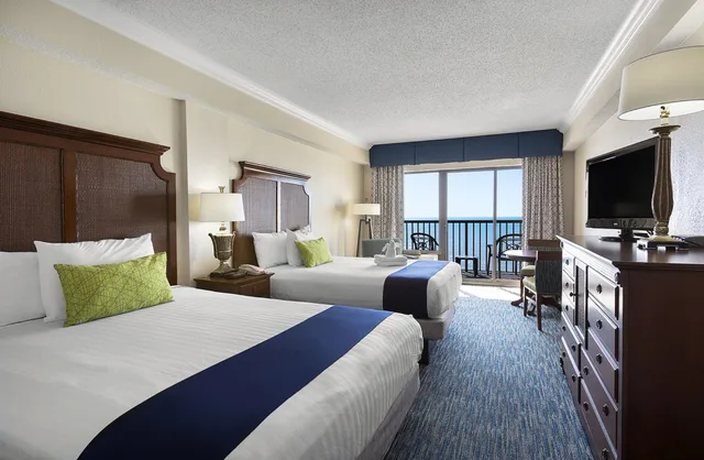 Efficiency, Tower, 2 Queen Beds, Ocean Front, Kitchen، Sea Crest Oceanfront Resort 1/8