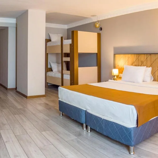 غرفة عائلية، Privado Hotels 4/10
