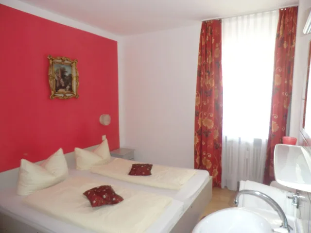 غرفة بسرير مزدوج، Hotel Pension Haydn 1/5
