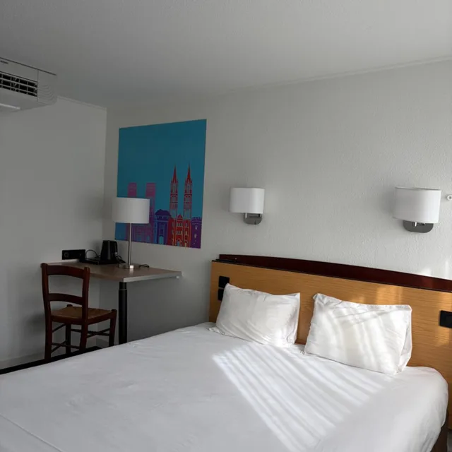 غرفة بسرير مزدوج، Kyriad Direct Marseille Est - La Valentine 1/10