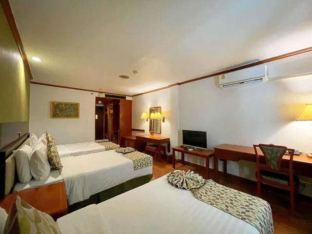 Room, Triple, 3 Beds, Arawana Regency Park Sukhumvit Ex Aspira Grand Regency Sukhumvit 6/10