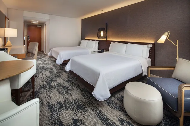 غرفة تقليدية بسريرين كوين لذوي الإعاقة، Westin Gaslamp Quarter 4/4