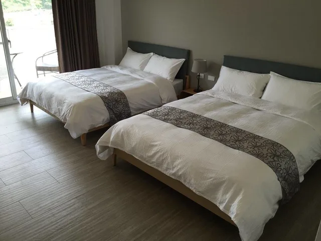 Room, 2 Double Beds, Sea View, Xiang Ju B&B 4/6