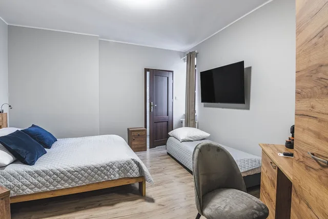 غرفة قياسية بسرير مزدوج وسرير فردي، Royal Residence 8/10