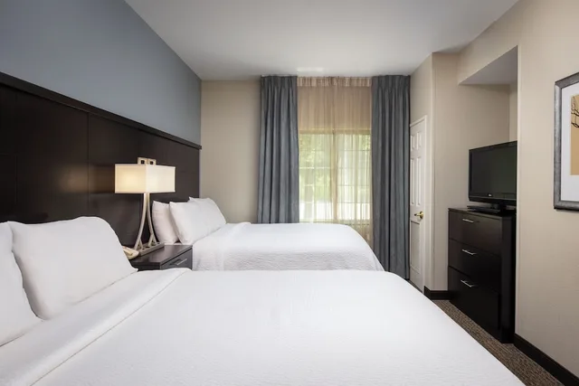 2 Bedrooms, Suite, 2 Queen Beds, Sofa, Kitchen, Accessible, Staybridge Suites Fairfield Napa Valley Area 1/5