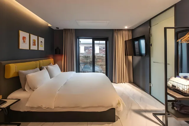 Vip, Double Bed, Terrace، Brown-Dot Seomyeon 1 2/2