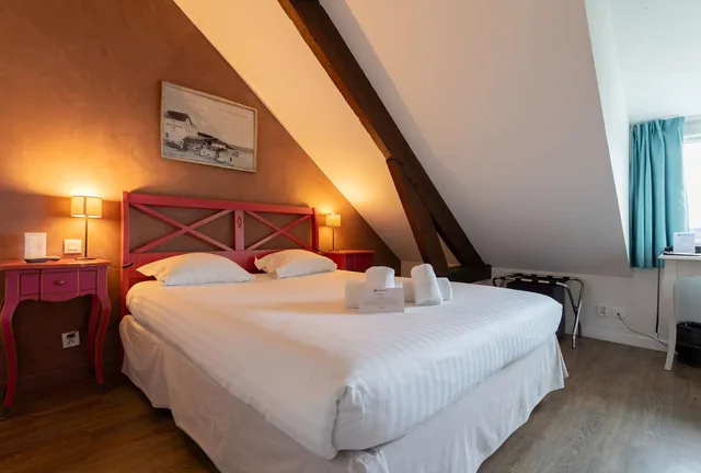 غرفة بسرير مزدوج بإطلالة على البحر، Best Western Hotel De La Plage 1/4