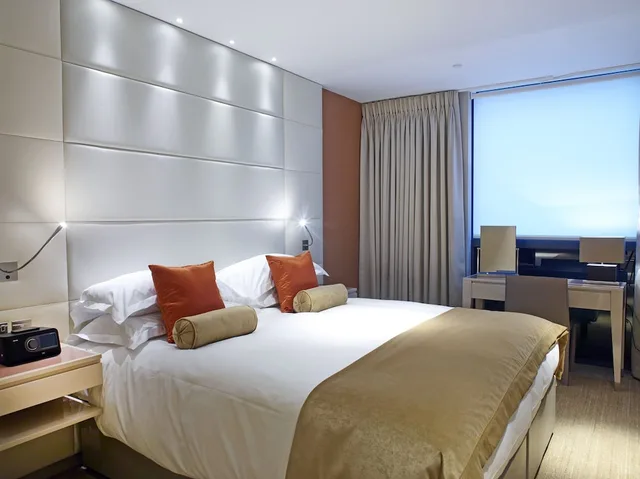 شقة سوبيريور بسرير كينج وسريرين منفصلين بغرفتي نوم، Cheval Three Quays 2/4