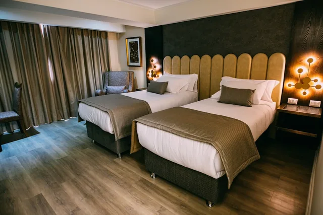 غرفة بسريرين منفصلين بإطلالة على المدينة، Hotel He Wang 5/10