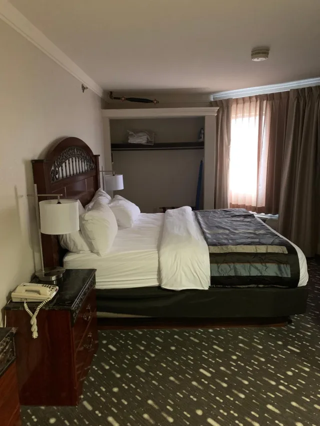 جناح رئاسي، Wingate By Wyndham Brighton 1/5