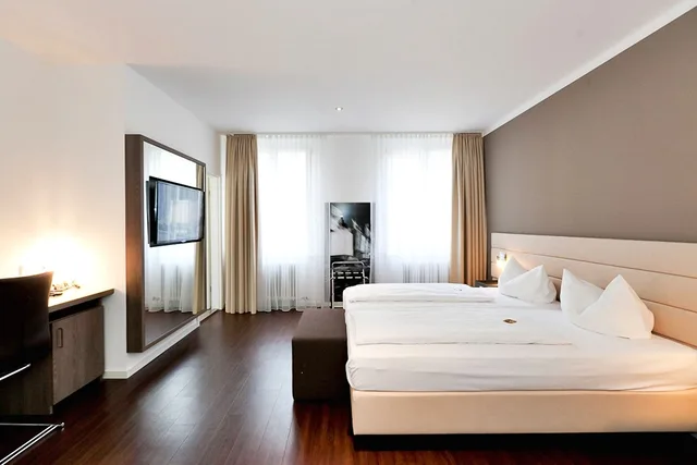 غرفة قياسية بسرير مزدوج أو سريرين منفصلين، MANHATTAN HOTEL 1/2