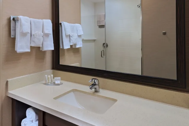 غرفة بسريرين كوين لذوي الإعاقة، Fairfield Inn Suites By Marriott Austin Northwest Research Blvd 6/6