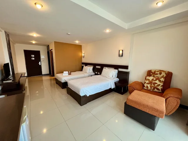 غرفة ديلوكس بسريرين منفصلين، Hotel La Villa Khon Kaen 1/4