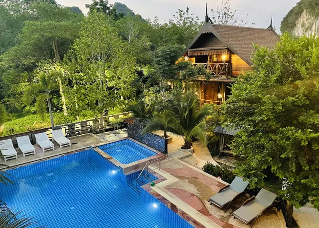 Mixed Dorm, Shared، Boutique Village Hotel SHA Plus 1/2