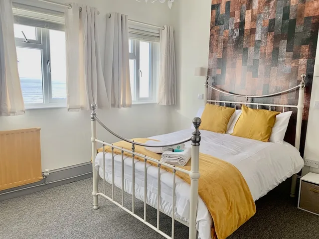 غرفة قياسية بسرير مزدوج بإطلالة على البحر، The Waterfront Inn 2/3