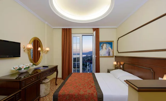 غرفة بسرير مزدوج بإطلالة على البحر، Antique Roman Palace - Adults Only Ultra All Inclusive 6/10