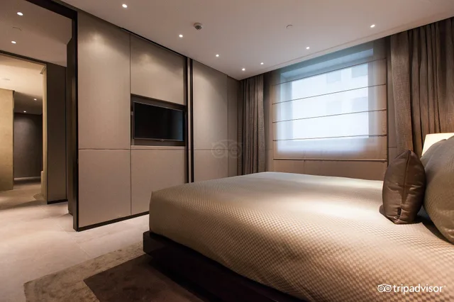 Armani, Signature, Cinema, Suite، Armani Hotel Milano 1/1