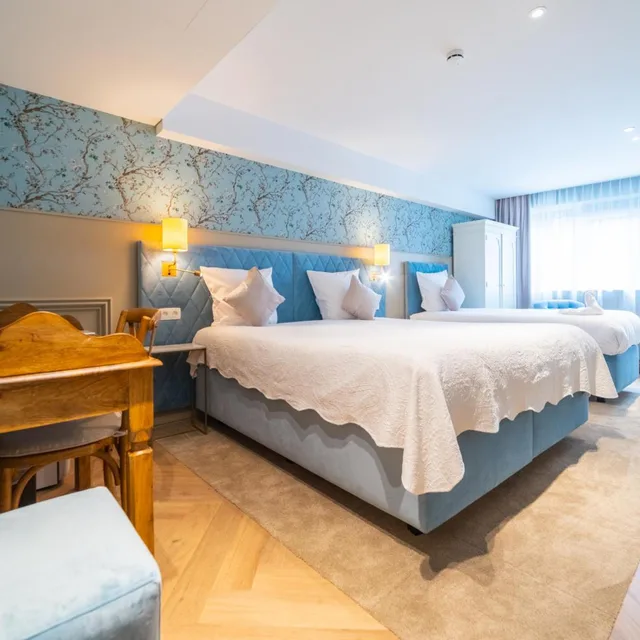 غرفة عائلية ثلاثية، Grand Hotel Normandy Bruges 2/10