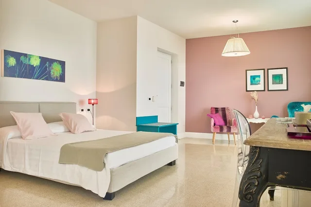 جناح بسرير مزدوج بإطلالة على البحر بشرفة، Borgo La Pietraia 2/4