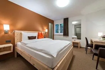 غرفة أساسية بسرير مزدوج بإطلالة على الفناء، Hotel Donatz 1/1