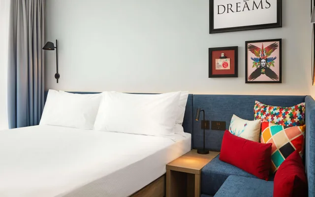 غرفة بسرير مزدوج بإطلالة على المدينة، Hampton By Hilton Dublin City Centre 2/3