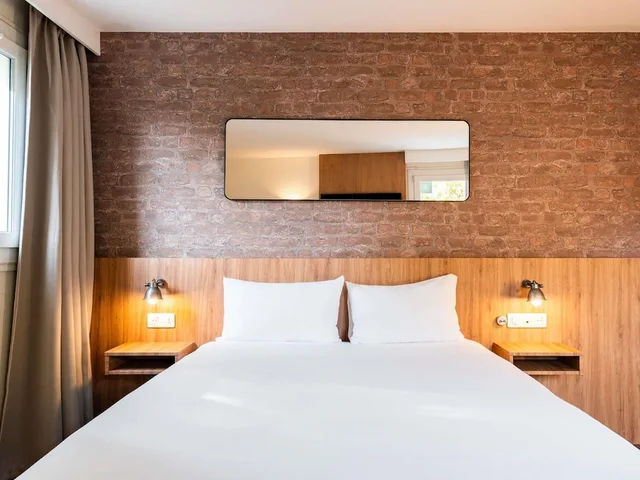 غرفة سوبيريور بسرير مزدوج لذوي الإعاقة، Ibis Styles Lyon Villeurbanne 6/8