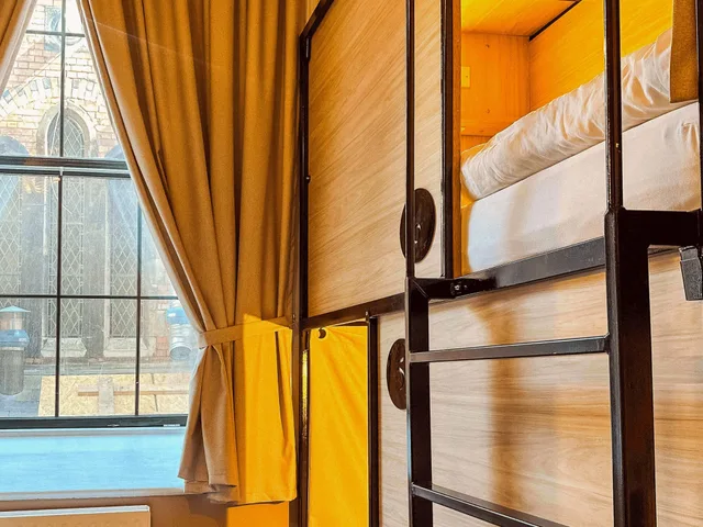 سكن مشترك مختلط بثمانية أسرّة بحمام خاص، Gardiner House Hostel 2/2